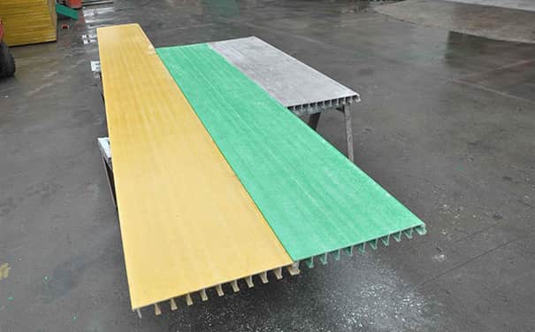 定做玻璃鋼拱形蓋板