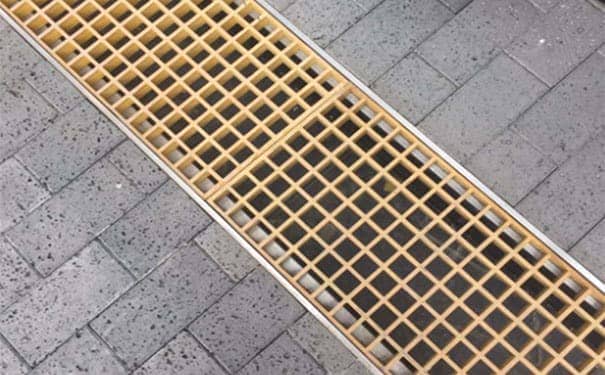 <a href=/geshan/44.html target=_blank class=infotextkey>玻璃鋼格柵板</a>型號(hào)價(jià)格分別是多少