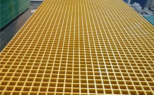 清遠(yuǎn)<a href=/geshan/44.html target=_blank class=infotextkey>玻璃鋼格柵板</a>