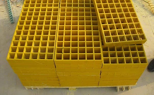 玻璃鋼格柵板是一種非金屬材料