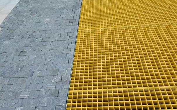 連云港<a href=/geshan/44.html target=_blank class=infotextkey>玻璃鋼格柵板</a>價格